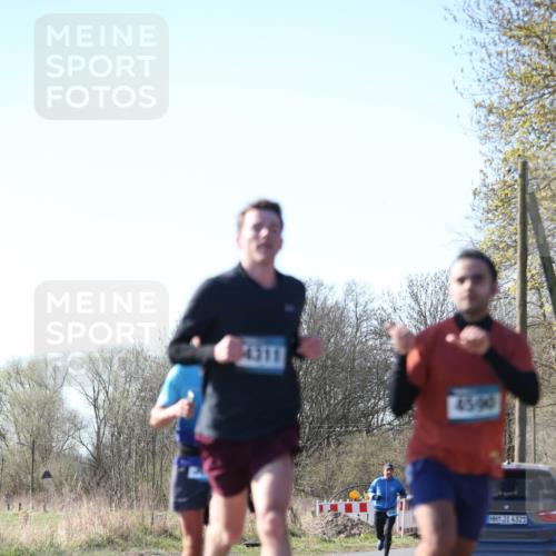 06.04.2025 - 44. Internationalen Wilhelmsburger Insellauf Jannik Wohlers http://msf.ph/oto/7620808 06.04.2025 10:08:04 Laufen 4311, 4590, 4321 meine-sportfotos.de