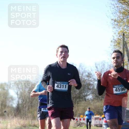 06.04.2025 - 44. Internationalen Wilhelmsburger Insellauf Jannik Wohlers http://msf.ph/oto/7620811 06.04.2025 10:08:04 Laufen 357, 4311, 4590 meine-sportfotos.de