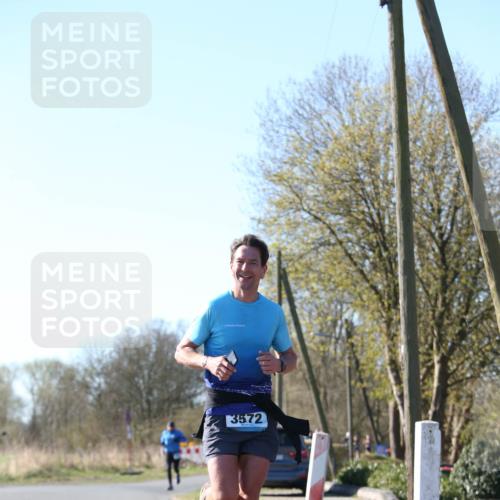 06.04.2025 - 44. Internationalen Wilhelmsburger Insellauf Jannik Wohlers http://msf.ph/oto/7620831 06.04.2025 10:08:06 Laufen 3572 meine-sportfotos.de