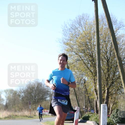 06.04.2025 - 44. Internationalen Wilhelmsburger Insellauf Jannik Wohlers http://msf.ph/oto/7620833 06.04.2025 10:08:06 Laufen 3572 meine-sportfotos.de