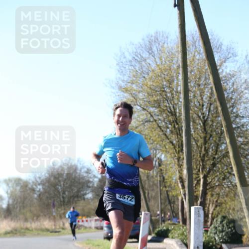 06.04.2025 - 44. Internationalen Wilhelmsburger Insellauf Jannik Wohlers http://msf.ph/oto/7620838 06.04.2025 10:08:06 Laufen 3572 meine-sportfotos.de
