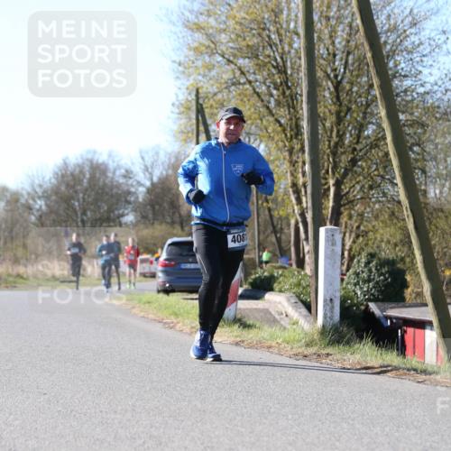 06.04.2025 - 44. Internationalen Wilhelmsburger Insellauf Jannik Wohlers http://msf.ph/oto/7620881 06.04.2025 10:08:16 Laufen 4081 meine-sportfotos.de