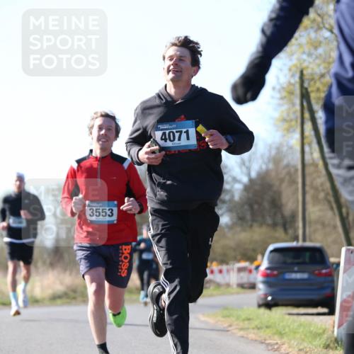 06.04.2025 - 44. Internationalen Wilhelmsburger Insellauf Jannik Wohlers http://msf.ph/oto/7620912 06.04.2025 10:08:27 Laufen 3553, 4071, 3461 meine-sportfotos.de