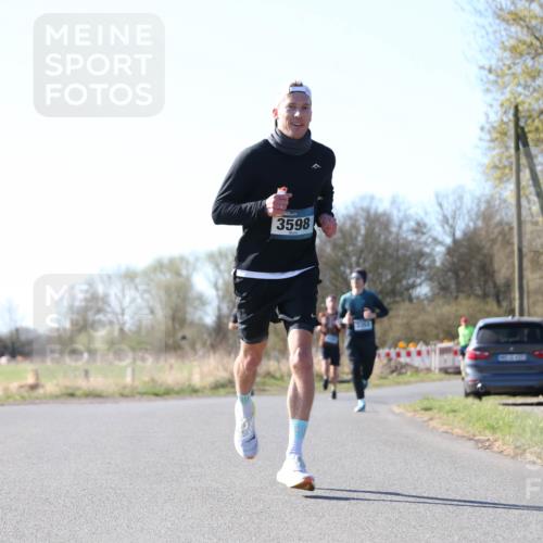 06.04.2025 - 44. Internationalen Wilhelmsburger Insellauf Jannik Wohlers http://msf.ph/oto/7620932 06.04.2025 10:08:30 Laufen 3598 meine-sportfotos.de