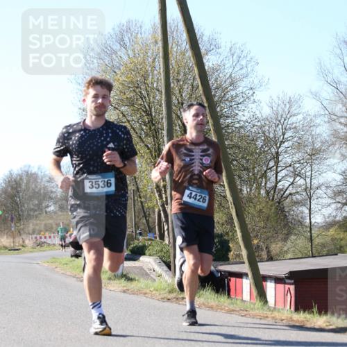 06.04.2025 - 44. Internationalen Wilhelmsburger Insellauf Jannik Wohlers http://msf.ph/oto/7620941 06.04.2025 10:08:39 Laufen 3536, 4426 meine-sportfotos.de