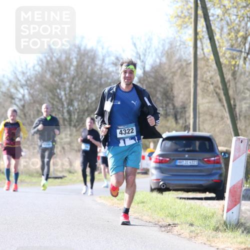 06.04.2025 - 44. Internationalen Wilhelmsburger Insellauf Jannik Wohlers http://msf.ph/oto/7620972 06.04.2025 10:09:07 Laufen 4322, 31, 4321 meine-sportfotos.de