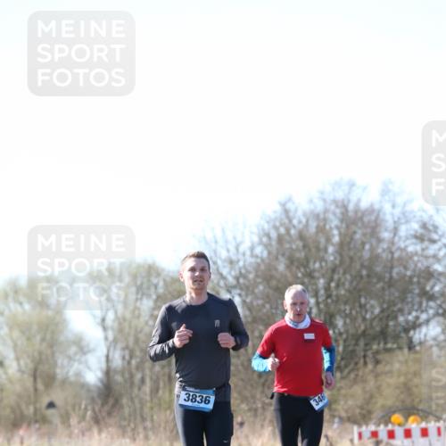 06.04.2025 - 44. Internationalen Wilhelmsburger Insellauf Jannik Wohlers http://msf.ph/oto/7621066 06.04.2025 10:09:39 Laufen 3836, 346 meine-sportfotos.de