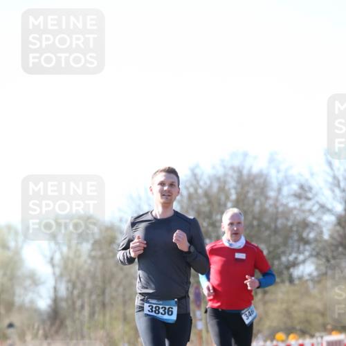 06.04.2025 - 44. Internationalen Wilhelmsburger Insellauf Jannik Wohlers http://msf.ph/oto/7621068 06.04.2025 10:09:41 Laufen 3836, 346 meine-sportfotos.de