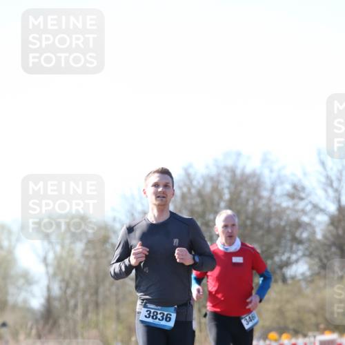 06.04.2025 - 44. Internationalen Wilhelmsburger Insellauf Jannik Wohlers http://msf.ph/oto/7621070 06.04.2025 10:09:41 Laufen 3836, 346 meine-sportfotos.de