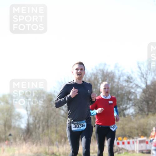 06.04.2025 - 44. Internationalen Wilhelmsburger Insellauf Jannik Wohlers http://msf.ph/oto/7621072 06.04.2025 10:09:41 Laufen 3836, 34 meine-sportfotos.de