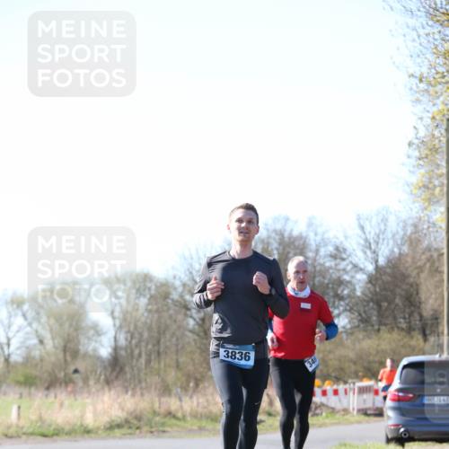 06.04.2025 - 44. Internationalen Wilhelmsburger Insellauf Jannik Wohlers http://msf.ph/oto/7621075 06.04.2025 10:09:41 Laufen 3836, 346, 31, 432 meine-sportfotos.de