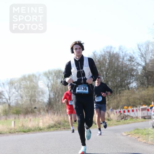 06.04.2025 - 44. Internationalen Wilhelmsburger Insellauf Jannik Wohlers http://msf.ph/oto/7621141 06.04.2025 10:10:28 Laufen 4136, 3081, 431, 4323 meine-sportfotos.de