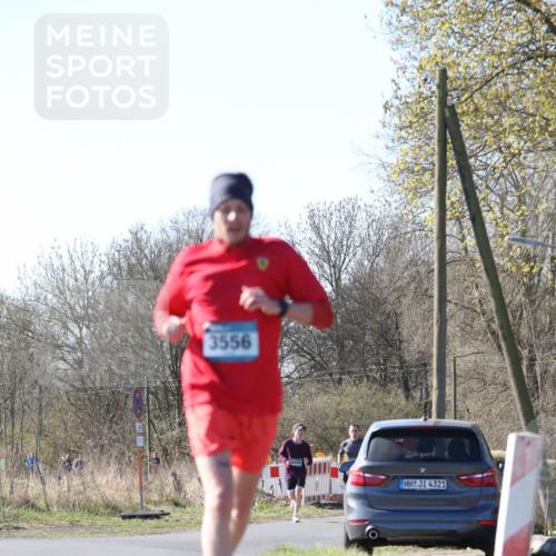 06.04.2025 - 44. Internationalen Wilhelmsburger Insellauf Jannik Wohlers http://msf.ph/oto/7621159 06.04.2025 10:10:34 Laufen 3556, 486, 4321 meine-sportfotos.de