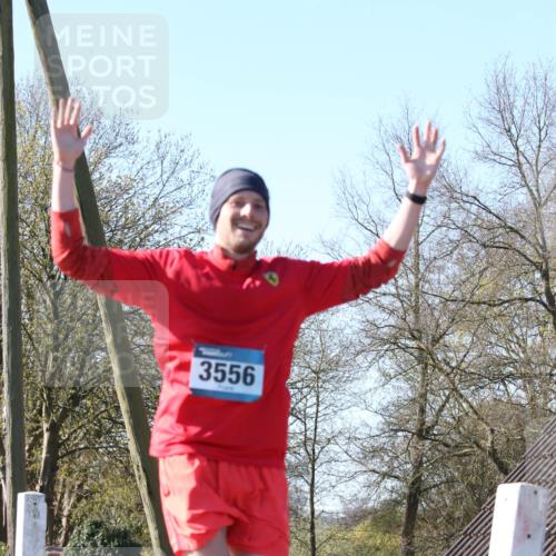 06.04.2025 - 44. Internationalen Wilhelmsburger Insellauf Jannik Wohlers http://msf.ph/oto/7621168 06.04.2025 10:10:36 Laufen 3556 meine-sportfotos.de