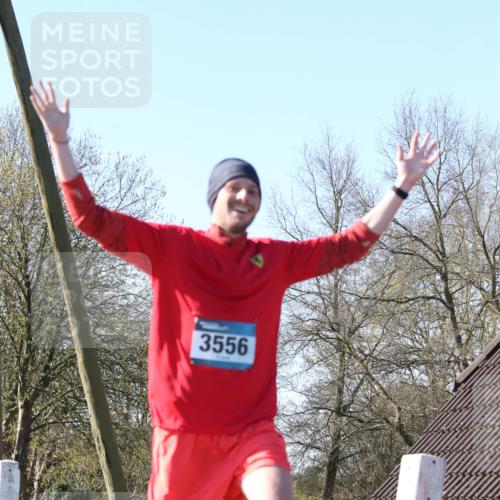 06.04.2025 - 44. Internationalen Wilhelmsburger Insellauf Jannik Wohlers http://msf.ph/oto/7621169 06.04.2025 10:10:36 Laufen 3556 meine-sportfotos.de