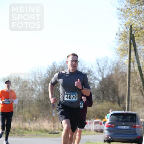 06.04.2025 - 44. Internationalen Wilhelmsburger Insellauf Jannik Wohlers http://msf.ph/oto/7621178 06.04.2025 10:10:47 Laufen 5056, 4079, 6 meine-sportfotos.de