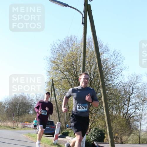 06.04.2025 - 44. Internationalen Wilhelmsburger Insellauf Jannik Wohlers http://msf.ph/oto/7621186 06.04.2025 10:10:49 Laufen 3486, 4079 meine-sportfotos.de