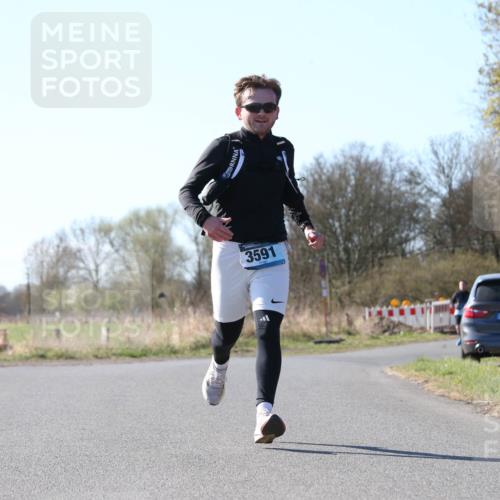 06.04.2025 - 44. Internationalen Wilhelmsburger Insellauf Jannik Wohlers http://msf.ph/oto/7621213 06.04.2025 10:11:06 Laufen 3591, 408, 31, 4923 meine-sportfotos.de
