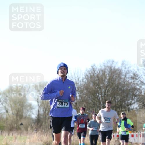 06.04.2025 - 44. Internationalen Wilhelmsburger Insellauf Jannik Wohlers http://msf.ph/oto/7621304 06.04.2025 10:12:04 Laufen 3870, 4203, 4320 meine-sportfotos.de