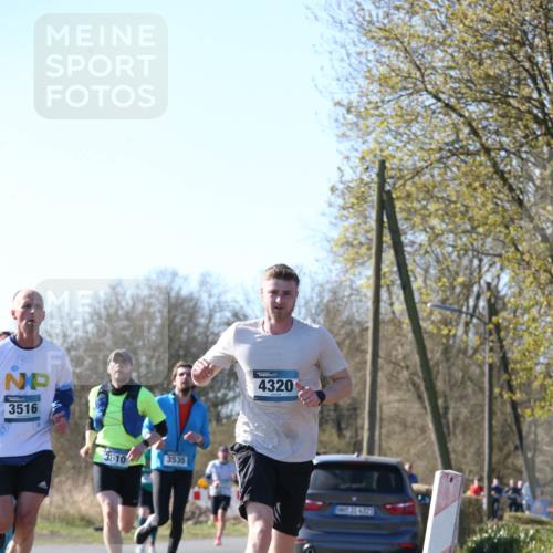 06.04.2025 - 44. Internationalen Wilhelmsburger Insellauf Jannik Wohlers http://msf.ph/oto/7621311 06.04.2025 10:12:09 Laufen 3516, 3610, 3535, 4320, 431, 4323 meine-sportfotos.de