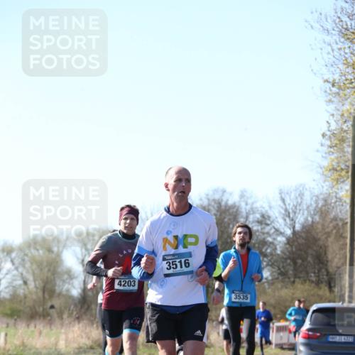 06.04.2025 - 44. Internationalen Wilhelmsburger Insellauf Jannik Wohlers http://msf.ph/oto/7621315 06.04.2025 10:12:10 Laufen 4203, 3516, 3535, 31, 4323 meine-sportfotos.de