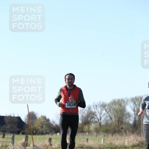 06.04.2025 - 44. Internationalen Wilhelmsburger Insellauf Jannik Wohlers http://msf.ph/oto/7621320 06.04.2025 10:12:12 Laufen 3824 meine-sportfotos.de