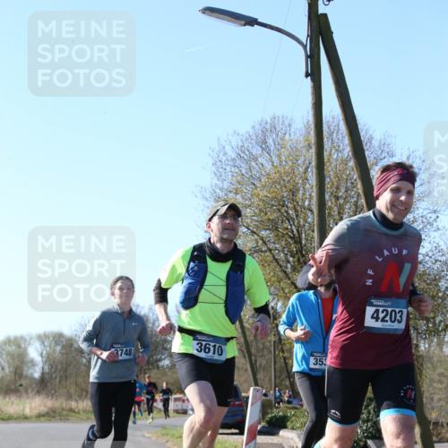 06.04.2025 - 44. Internationalen Wilhelmsburger Insellauf Jannik Wohlers http://msf.ph/oto/7621325 06.04.2025 10:12:13 Laufen 3748, 5, 3610, 353, 4203 meine-sportfotos.de