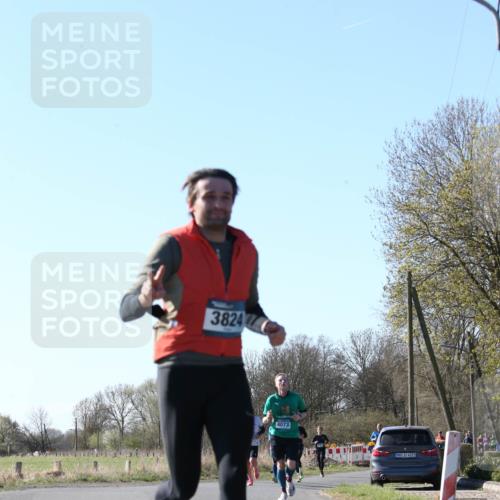 06.04.2025 - 44. Internationalen Wilhelmsburger Insellauf Jannik Wohlers http://msf.ph/oto/7621329 06.04.2025 10:12:15 Laufen 3824, 4073, 31, 4321 meine-sportfotos.de