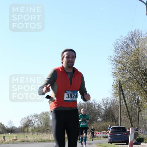 06.04.2025 - 44. Internationalen Wilhelmsburger Insellauf Jannik Wohlers http://msf.ph/oto/7621330 06.04.2025 10:12:15 Laufen 3824, 4073, 31, 4321 meine-sportfotos.de