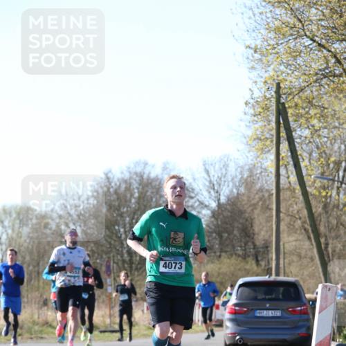 06.04.2025 - 44. Internationalen Wilhelmsburger Insellauf Jannik Wohlers http://msf.ph/oto/7621333 06.04.2025 10:12:16 Laufen 4553, 4073, 31, 4323 meine-sportfotos.de