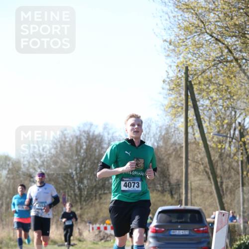 06.04.2025 - 44. Internationalen Wilhelmsburger Insellauf Jannik Wohlers http://msf.ph/oto/7621336 06.04.2025 10:12:17 Laufen 4073, 31, 4323 meine-sportfotos.de