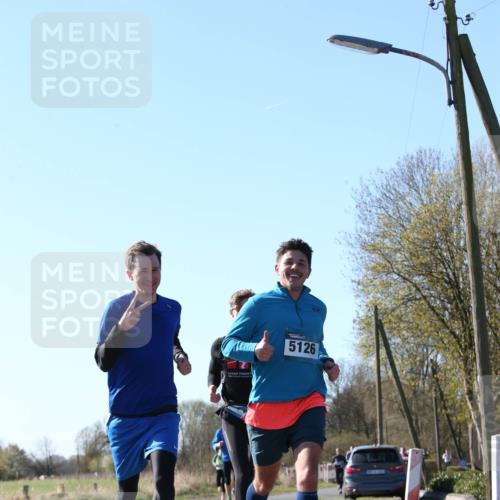 06.04.2025 - 44. Internationalen Wilhelmsburger Insellauf Jannik Wohlers http://msf.ph/oto/7621355 06.04.2025 10:12:24 Laufen 5126 meine-sportfotos.de