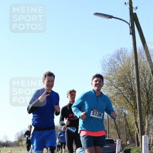 06.04.2025 - 44. Internationalen Wilhelmsburger Insellauf Jannik Wohlers http://msf.ph/oto/7621357 06.04.2025 10:12:24 Laufen 5126 meine-sportfotos.de
