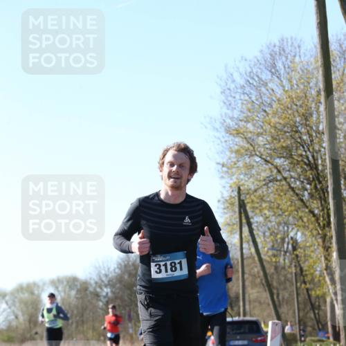 06.04.2025 - 44. Internationalen Wilhelmsburger Insellauf Jannik Wohlers http://msf.ph/oto/7621373 06.04.2025 10:12:28 Laufen 3181 meine-sportfotos.de