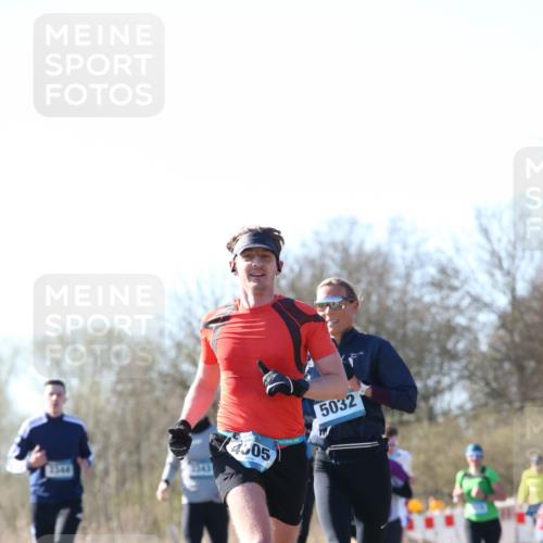06.04.2025 - 44. Internationalen Wilhelmsburger Insellauf Jannik Wohlers http://msf.ph/oto/7621397 06.04.2025 10:12:35 Laufen 2544, 4305, 5032 meine-sportfotos.de