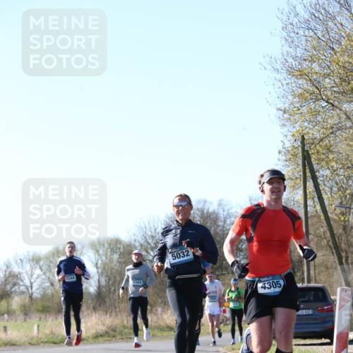 06.04.2025 - 44. Internationalen Wilhelmsburger Insellauf Jannik Wohlers http://msf.ph/oto/7621401 06.04.2025 10:12:36 Laufen 3344, 3343, 5032, 4305, 31, 4323 meine-sportfotos.de