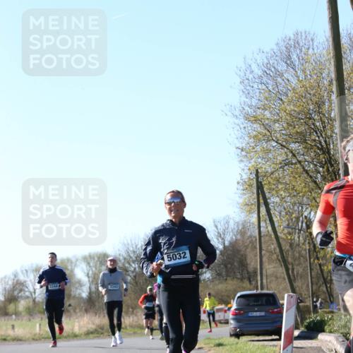 06.04.2025 - 44. Internationalen Wilhelmsburger Insellauf Jannik Wohlers http://msf.ph/oto/7621404 06.04.2025 10:12:37 Laufen 3344, 3343, 5032 meine-sportfotos.de