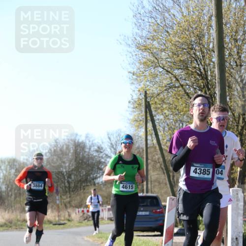 06.04.2025 - 44. Internationalen Wilhelmsburger Insellauf Jannik Wohlers http://msf.ph/oto/7621431 06.04.2025 10:12:43 Laufen 3884, 4615, 4385, 04 meine-sportfotos.de