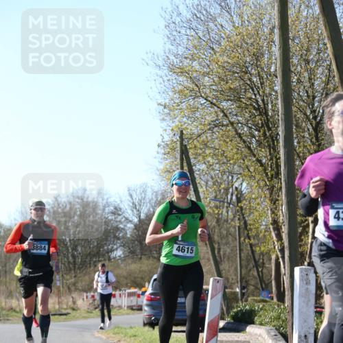 06.04.2025 - 44. Internationalen Wilhelmsburger Insellauf Jannik Wohlers http://msf.ph/oto/7621436 06.04.2025 10:12:44 Laufen 3884, 4615, 323, 43 meine-sportfotos.de