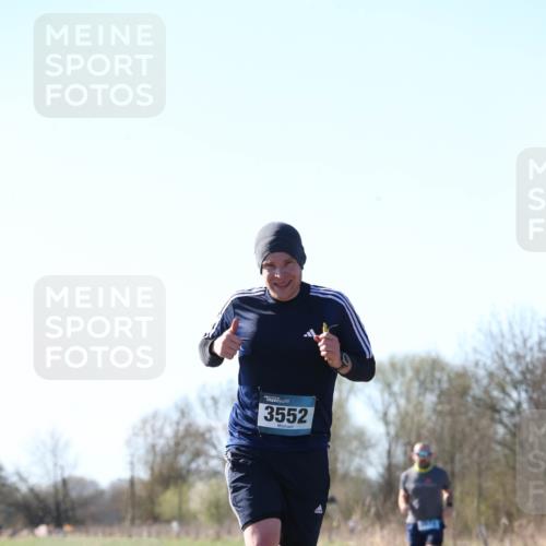 06.04.2025 - 44. Internationalen Wilhelmsburger Insellauf Jannik Wohlers http://msf.ph/oto/7621472 06.04.2025 10:13:01 Laufen 3552 meine-sportfotos.de