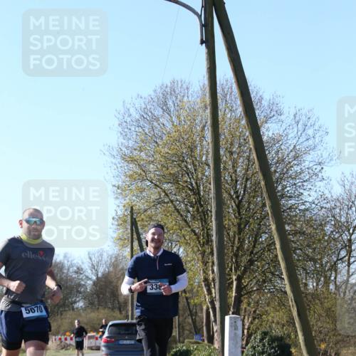 06.04.2025 - 44. Internationalen Wilhelmsburger Insellauf Jannik Wohlers http://msf.ph/oto/7621491 06.04.2025 10:13:09 Laufen 5070, 31, 4923, 338 meine-sportfotos.de