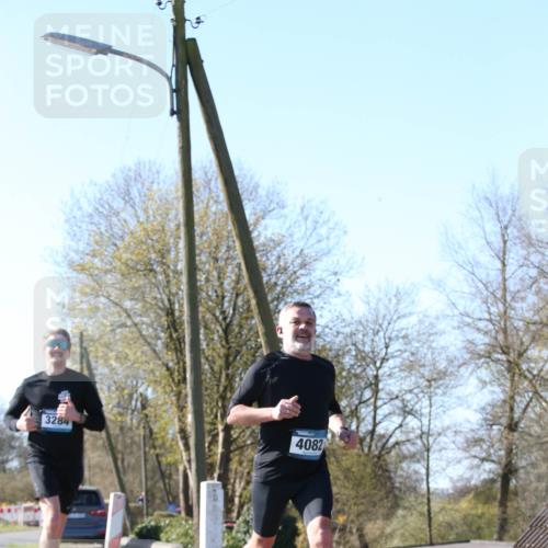 06.04.2025 - 44. Internationalen Wilhelmsburger Insellauf Jannik Wohlers http://msf.ph/oto/7621512 06.04.2025 10:13:20 Laufen 3284, 4082 meine-sportfotos.de