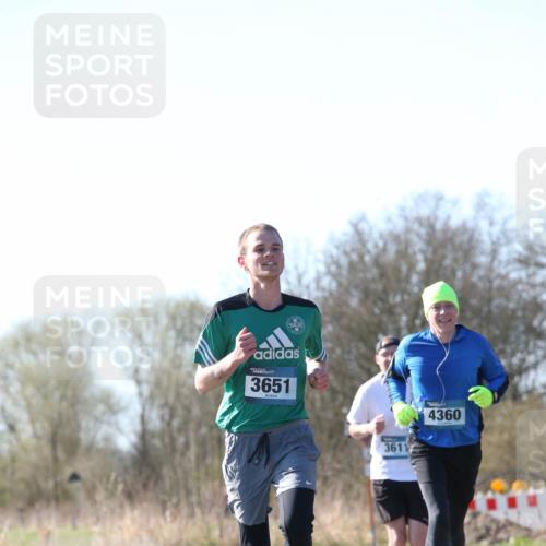 06.04.2025 - 44. Internationalen Wilhelmsburger Insellauf Jannik Wohlers http://msf.ph/oto/7621539 06.04.2025 10:13:27 Laufen 3651, 3611, 4360 meine-sportfotos.de