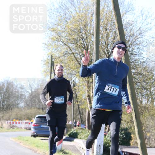 06.04.2025 - 44. Internationalen Wilhelmsburger Insellauf Jannik Wohlers http://msf.ph/oto/7621562 06.04.2025 10:13:48 Laufen 3596, 3117 meine-sportfotos.de