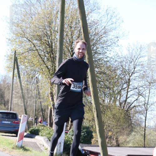 06.04.2025 - 44. Internationalen Wilhelmsburger Insellauf Jannik Wohlers http://msf.ph/oto/7621569 06.04.2025 10:13:49 Laufen 31, 4173, 3596 meine-sportfotos.de