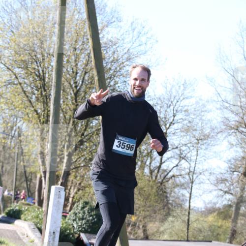 06.04.2025 - 44. Internationalen Wilhelmsburger Insellauf Jannik Wohlers http://msf.ph/oto/7621572 06.04.2025 10:13:50 Laufen 3596 meine-sportfotos.de