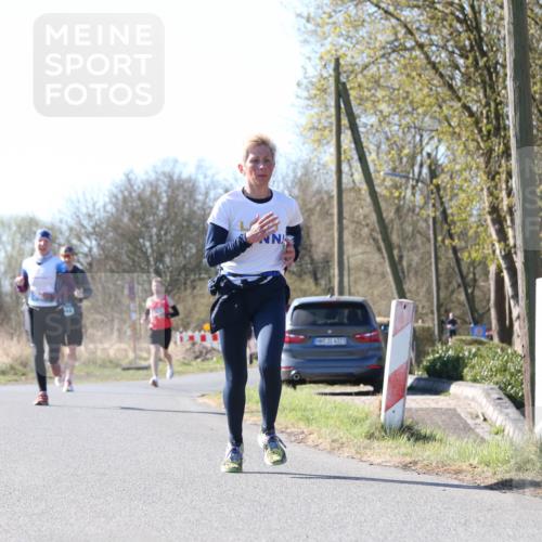 06.04.2025 - 44. Internationalen Wilhelmsburger Insellauf Jannik Wohlers http://msf.ph/oto/7621597 06.04.2025 10:14:11 Laufen 31, 4323 meine-sportfotos.de