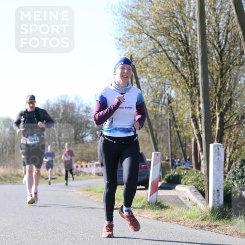 06.04.2025 - 44. Internationalen Wilhelmsburger Insellauf Jannik Wohlers http://msf.ph/oto/7621599 06.04.2025 10:14:16 Laufen 4044 meine-sportfotos.de