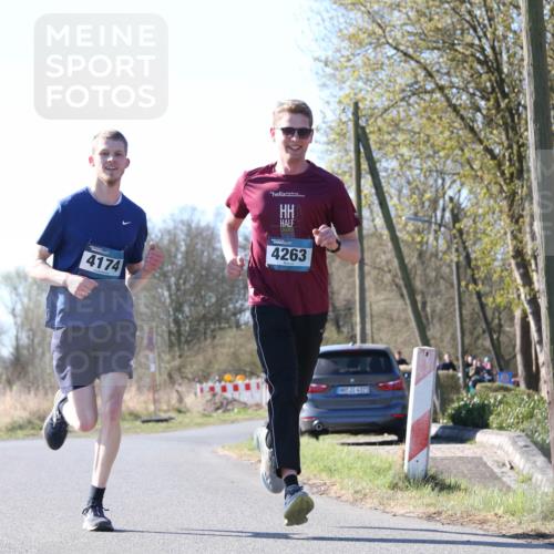 06.04.2025 - 44. Internationalen Wilhelmsburger Insellauf Jannik Wohlers http://msf.ph/oto/7621619 06.04.2025 10:14:25 Laufen 4174, 4263, 31, 4323 meine-sportfotos.de