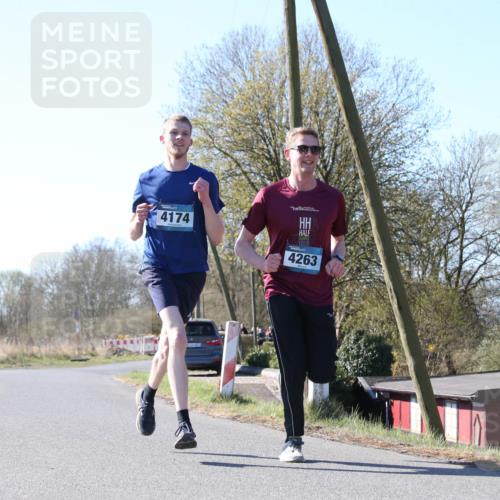 06.04.2025 - 44. Internationalen Wilhelmsburger Insellauf Jannik Wohlers http://msf.ph/oto/7621627 06.04.2025 10:14:26 Laufen 4174, 531, 4323, 4263 meine-sportfotos.de